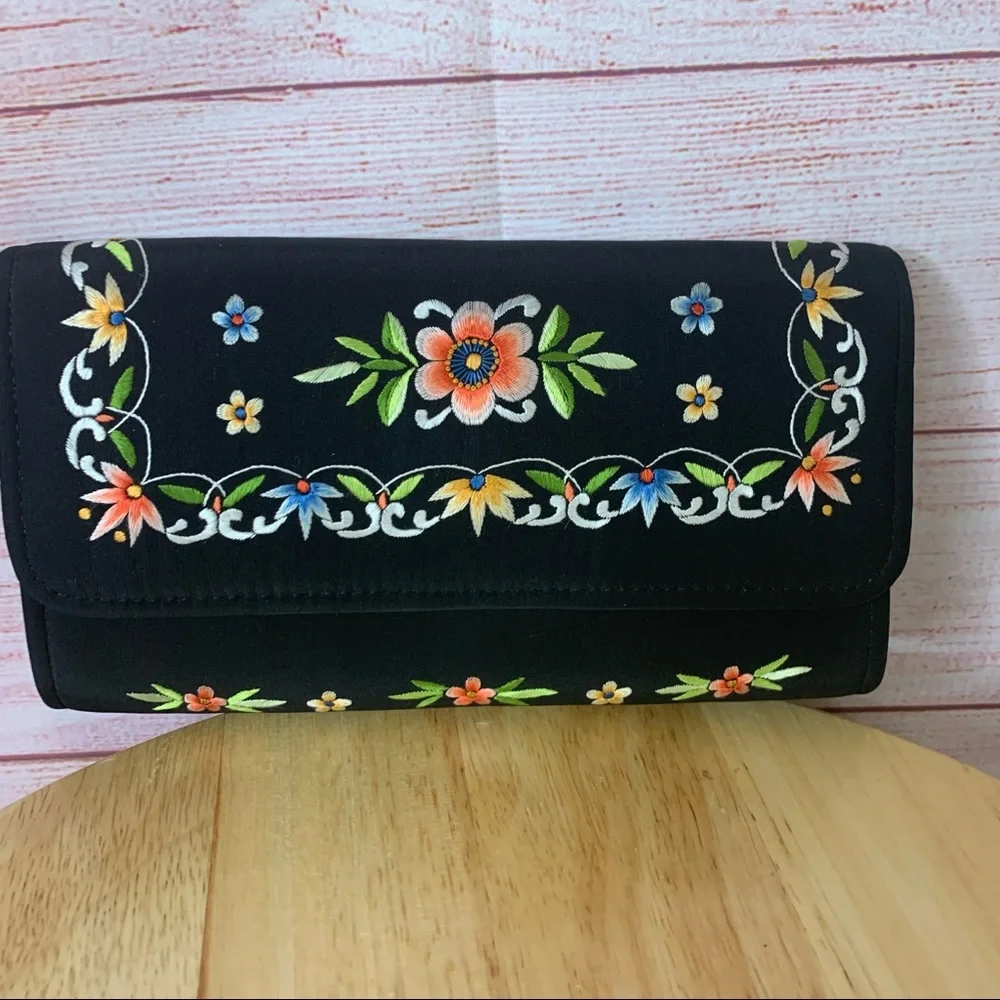Vintage‎ Beautiful Embroidered Black Wallet